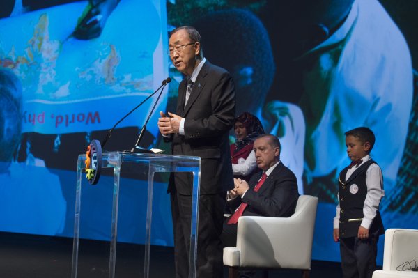 Secretary-General Ban Ki-moon makes introductory remarks at the Opening Ceremony of the first-ever World Humanitarian Summit, being held in Istanbul, Turkey, from 23-24 May, 2016. UN Photo/Eskinder Debebe